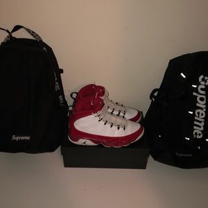 Jordan Retro 9 Gym Red